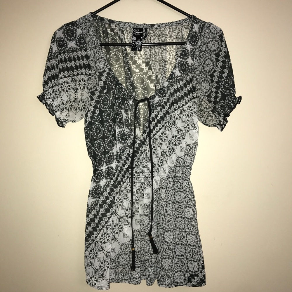 GUESS Sheer Multi Print Tie Front Top XS